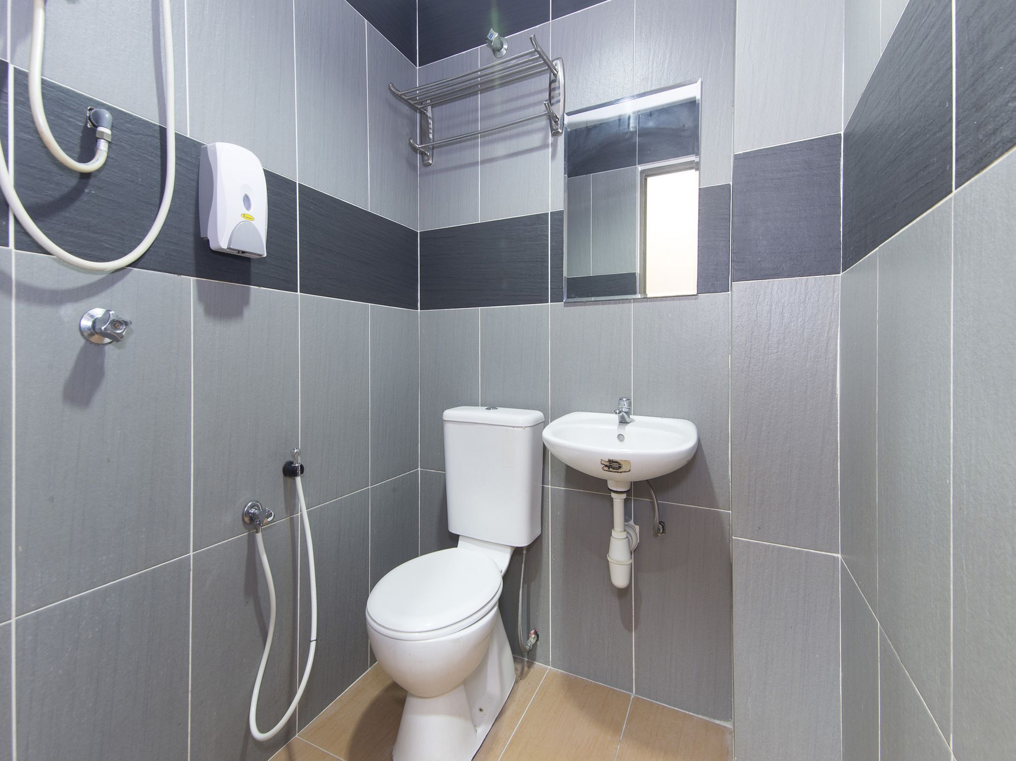 Gs Inn Bajet Hotel Ампанг Екстериор снимка